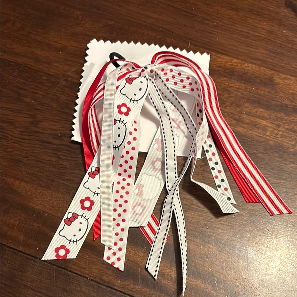 Just one more bow custom Hello Kitty pony